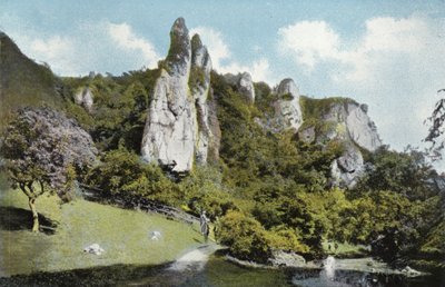 Dovedale ، Pickering Tors بواسطة مصور انجليزى