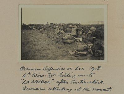 الهجوم الألماني على ليس. 1918: الرابع ، وورك: رقيب. التمسك بـ "لا كريشي" بعد هجوم مضاد ، الألمان يهاجمون في هذه اللحظة بواسطة مصور انجليزى