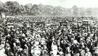 مظاهرة أصوات عظيمة للنساء في هايد بارك ، 21 يونيو 1908 بواسطة مصور انجليزى