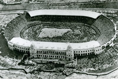 غزو الملعب لنهائي كأس ويمبلي ، 1923 بواسطة مصور انجليزى