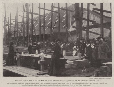 وضع لوحة عارضة لملكة السفن الحربية في Devonport Dockyard بواسطة مصور انجليزى
