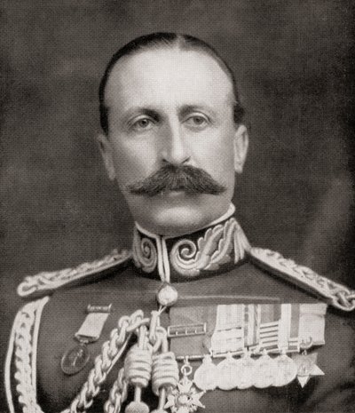 الفريق السير إدوين ألفريد هيرفي ألدرسون ، من أخبار الحرب المصورة ، 1915 بواسطة مصور انجليزى