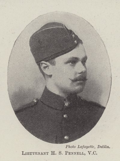 الملازم HS Pennell ، VC بواسطة مصور انجليزى