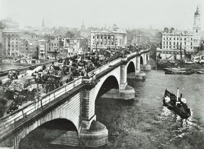 جسر لندن: حركة مرور تجرها الخيول على الجسر ، 1895 بواسطة مصور انجليزى