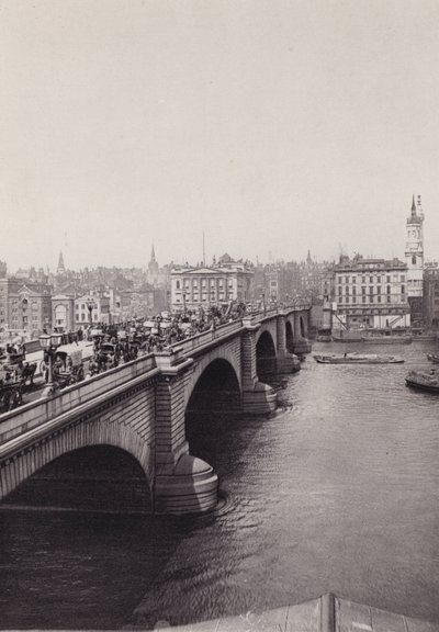 لندن: جسر لندن (صورة b / w) بواسطة مصور انجليزى