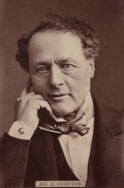 السيد H. Compton بواسطة مصور انجليزى