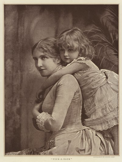 على الظهر و الكتفين بواسطة English Photographer