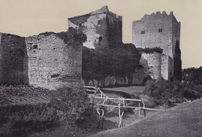 قلعة بورتشيستر (b / w photo) بواسطة مصور انجليزى