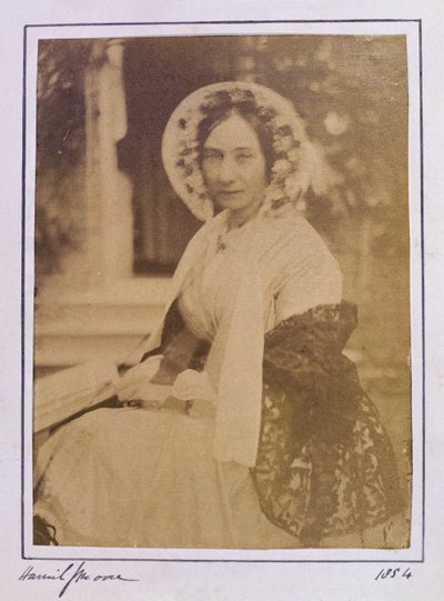صورة هارييت جين مور (1801-1884) 1854 (طبعة زلال) بواسطة مصور انجليزى