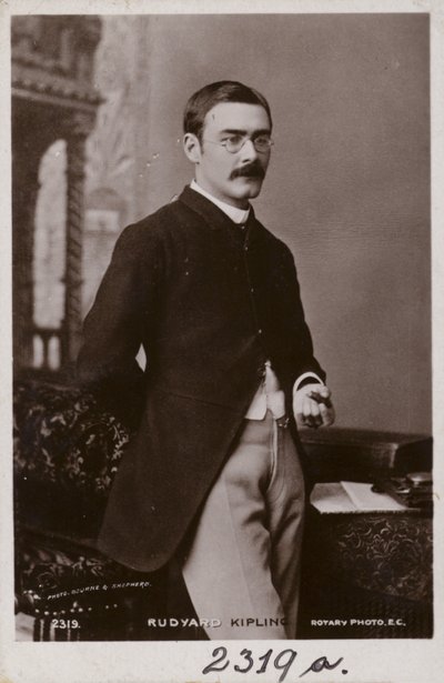 روديارد كيبلينج (1865-1936) ، كاتب قصة قصيرة وشاعر وروائي إنجليزي بواسطة مصور انجليزى