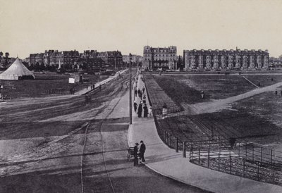 Southsea Commun (b/w photo) بواسطة مصور انجليزى