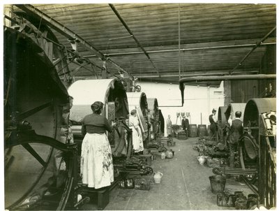 طباعة نسيج ، مصنع هيوز رقم 2 ، 1923 بواسطة مصور انجليزى