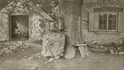 The Blowing Stone ، أوفينجتون بواسطة مصور انجليزى