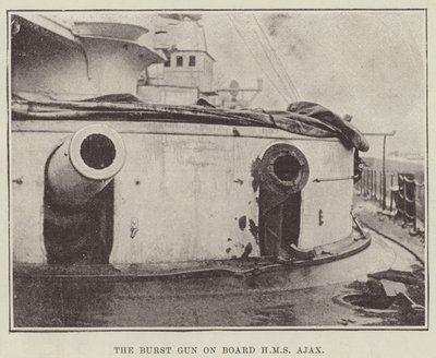 The Burst Gun على متن HMS Ajax بواسطة مصور انجليزى