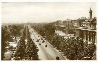المول ، لندن (b / w photo) بواسطة مصور انجليزى
