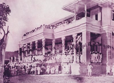 معبد النار أودفارا بواسطة مصور انجليزى