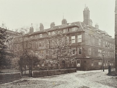 منظر لكليفورد إن ، مدينة لندن ، 1885 بواسطة مصور انجليزى