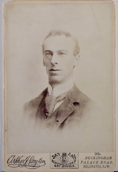صورة لأرثر راكام (1867-1939) (بني داكن) بواسطة English Photographer English Photographer