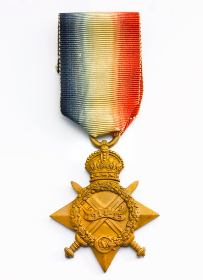1914-15 نجمة ، حوالي 1918 (برونز مع شريط حريري) بواسطة مدرسة اللغة الإنجليزية