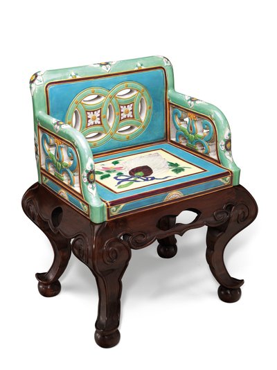 كرسي بذراعين ذو حركة جمالية من Minton Majolica فيروزي وخضراء البحر ، حوالي 1865 بواسطة مدرسة اللغة الإنجليزية