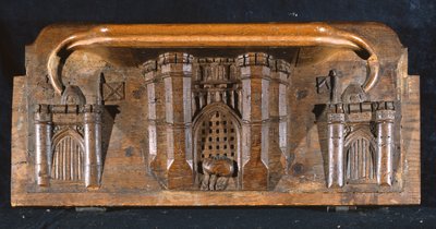مخطوطة خاطئة تصور حصان السير Yvains المحاصر على أنه مدخل بوابة قلعة متقنة ، تم تخفيض New College Chapel ، أكسفورد ، أواخر القرن الرابع عشر (الخشب) بواسطة English School
