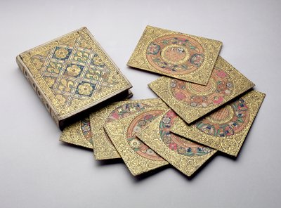 مجموعة من الخنادق وصندوقها ، منتصف القرن السادس عشر بواسطة مدرسة اللغة الإنجليزية