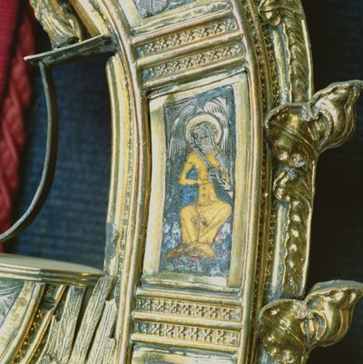 ملاك يعزف على الناي ، التفاصيل من جنون ويليام ويكهام (c.1320-1404) (مذهب فضي ومينا شامبليف) (انظر 205100-32) بواسطة مدرسة اللغة الإنجليزية