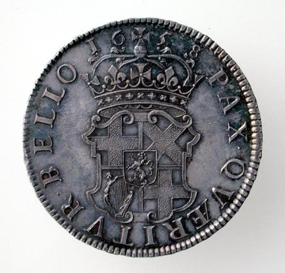 تاج أوليفر كرومويل (1599-1658) ، لندن منت ، 1658 (عكسي) (فضي) (للأمام انظر 168061) بواسطة مدرسة اللغة الإنجليزية