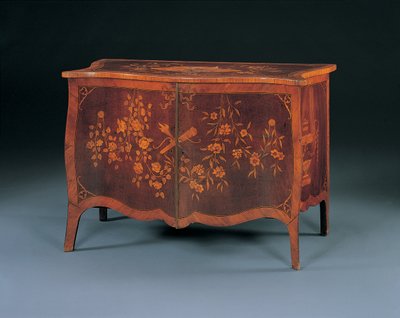صوان مطعمة جورج الثالث على طريقة جون كوب ، حوالي عام 1770 (قطيفة وتوليبوود) بواسطة مدرسة اللغة الإنجليزية