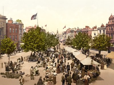 Market، The Parade، Taunton (صورة ملونة باليد) بواسطة مدرسة اللغة الإنجليزية