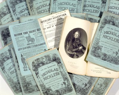 الأعداد الشهرية لحياة ومغامرات نيكولاس نيكلبي بقلم تشارلز ديكنز (1812-1870) ، المنشورة عام 1839 (انظر 136076) بواسطة مدرسة اللغة الإنجليزية