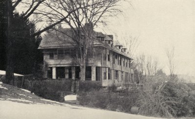 Naulakha Brattleboro، Vermont، USA، Rudyard Kiplings American home، from Something of Myself، بقلم روديارد كيبلينغ ، نُشر عام 1937 بواسطة مدرسة اللغة الإنجليزية