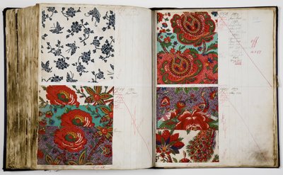 صفحات من نموذج كتاب بواسطة مدرسة اللغة الإنجليزية