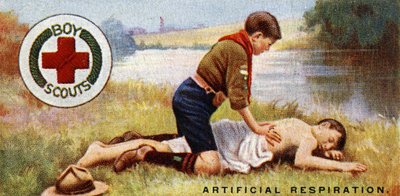 شارة الإسعافات الأولية الكشفية ، 1929 بواسطة مدرسة اللغة الإنجليزية
