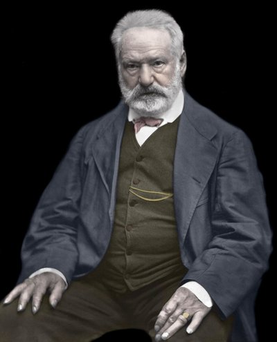 صورة لفيكتور هوغو (1802-1885) ، كاتب وشاعر فرنسي ، تلوين على صورة إيتيان كارجات (1828-1906) - فيكتور هوغو (1802-1885). كاتب وشاعر إنجليزي. كاليفورنيا. 1870. صورة فوتوغرافية ملونة. بواسطة إتيان كارات