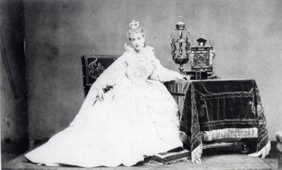 سارة برنهاردت (1844-1923) في دور ماري دي نيوبورج في "روي بلاس" بقلم فيكتور هوغو (1802-85) c.1872 بواسطة إتيان كارات