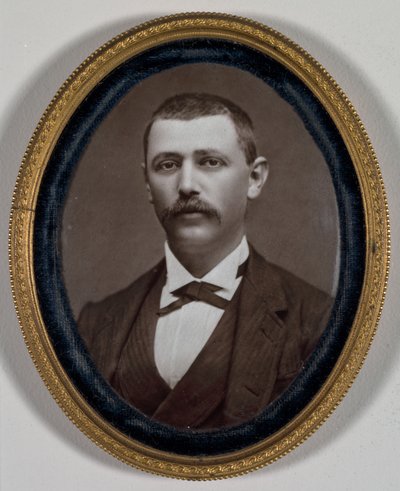 صورة لرجل بلا عنوان ، 1879. بواسطة إتيان كارات