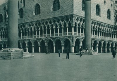 ركن قصر دوجيس في ساحة سان ماركو ، البندقية ، إيطاليا ، 1927 بواسطة يوجين بوبيل