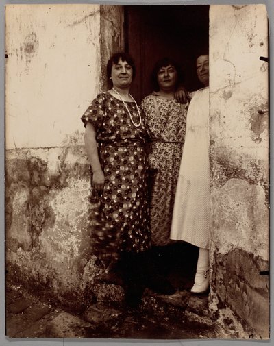  بواسطة يوجين أتيج