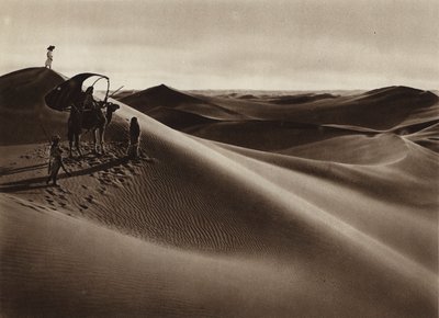 الكثبان الرملية (صورة بالأبيض والأسود) بواسطة المصور الأوروبي