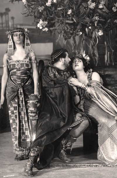 شجرة هربرت بيربوم ، كونستانس كولير وأليس كروفورد ، ممثلون إنجليز ، 1907. بواسطة FW بورفورد