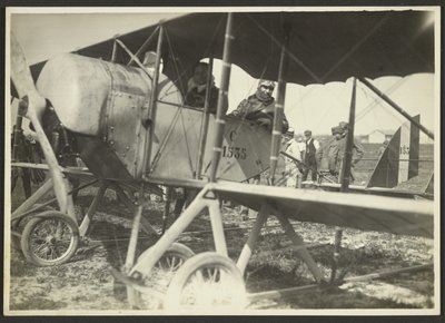 [طائرة] بواسطة Fedele Azari