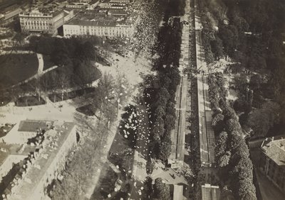 [إسقاط منشور دعائي] بواسطة Fedele Azari