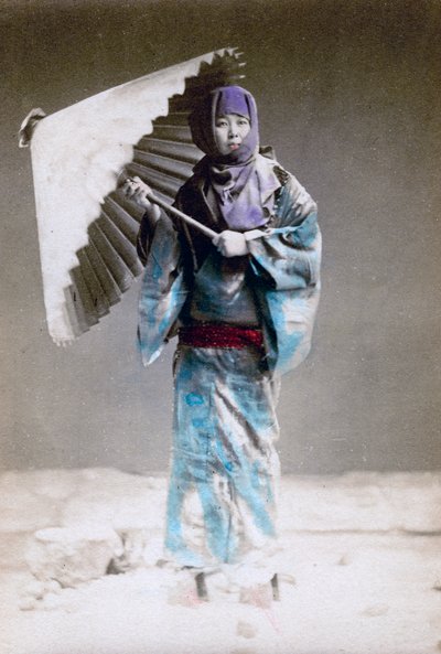 Museme ، امرأة في زي الشتاء ، اليابان ، 1882 بواسطة فيليس بيتو