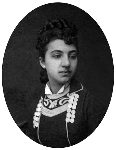 إرمينيا بورغي مامو (1855-1941)، سوبرانو إيطالية، تصوير مولنير بواسطة فرديناند مولنييه