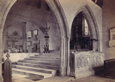 الآثار وخطوات Chancel ، كنيسة تينبي ، سبعينيات القرن التاسع عشر. بواسطة فرانسيس بيدفورد