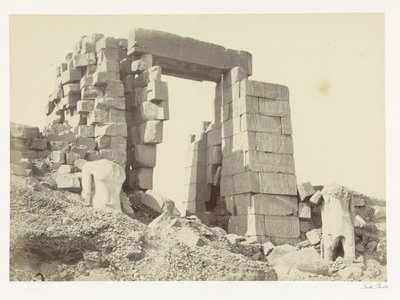 برج الجرانيت لمعبد الكرنك برج الجرانيت. الكرنك (العنوان على الكائن) بواسطة فرانسيس فريث