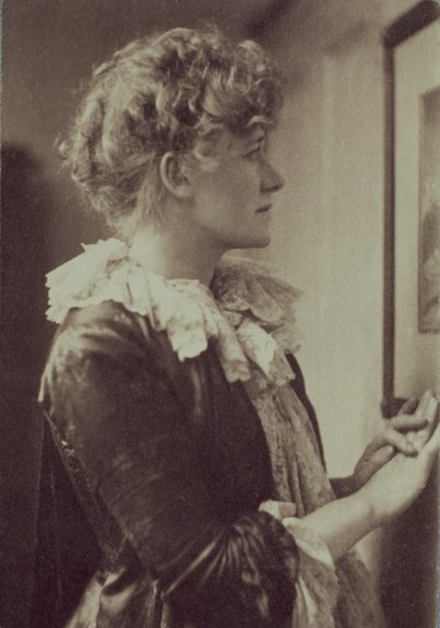 صورة شخصية لإلين تيري (1847-1928) بواسطة فريدريك هوليير (1837-1933) (صورة بني داكن) بواسطة فريدريك هوليير