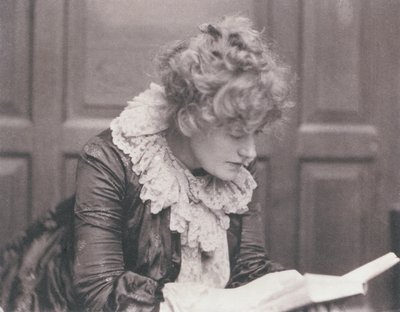 صورة شخصية لإلين تيري (1847-1928) ، قراءة فريدريك هوليير (1837-1933) (بني داكن) بواسطة فريدريك هوليير
