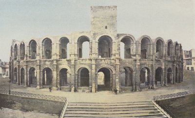 آرل ، مدرج ، المنظر الخارجي بواسطة مصور فرنسي